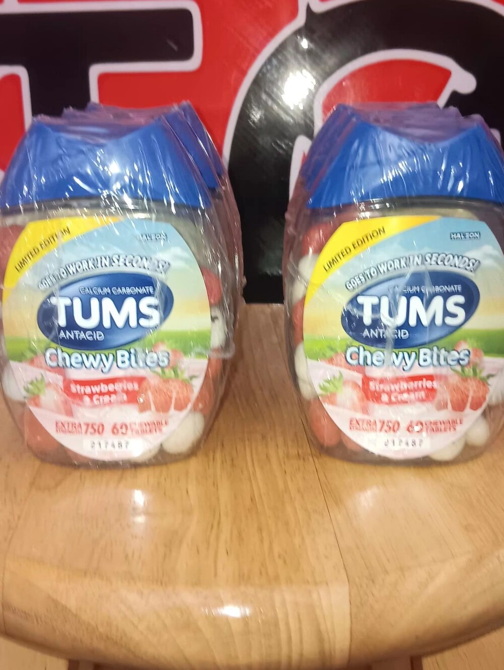 TUMS Chewy Bites Antacid - Strawberries & Cream (Blue Cap) - Picture 9 of 9